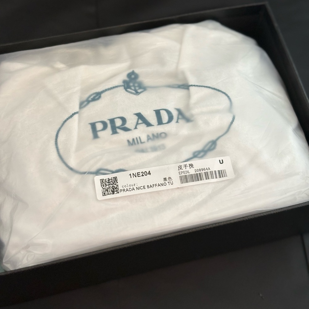 Brand New Prada Bag - Picture 3 of 7